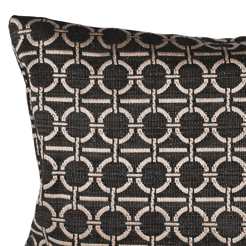 Circle Link Cushion