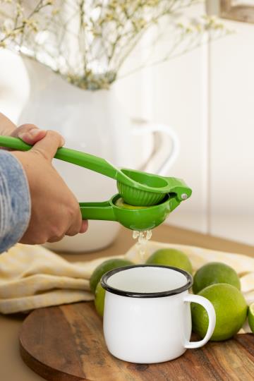 Lime Squeezer