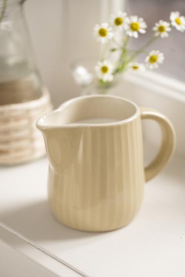 Wheatstraw Milk Jug