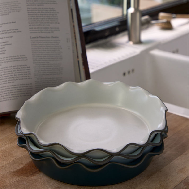 27cm Organic Stoneware Pie Dish