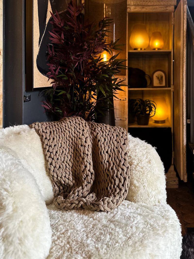 Mocha Chunky Knit Throw