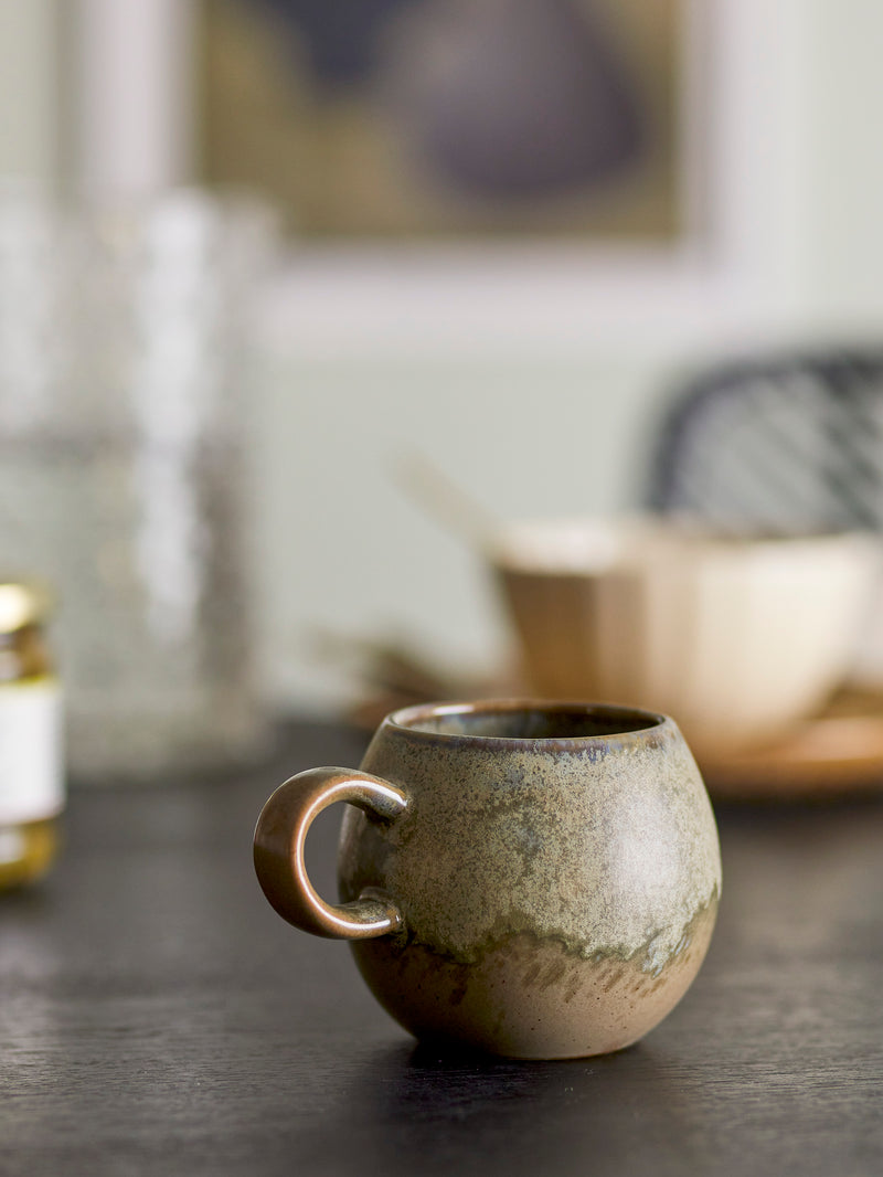 Jasmin Cup, Brown Stoneware