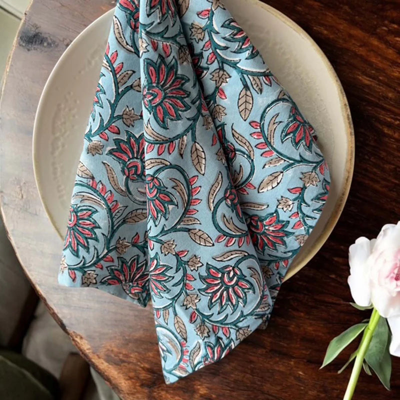 Set of 4 Blue/Red Border Napkins