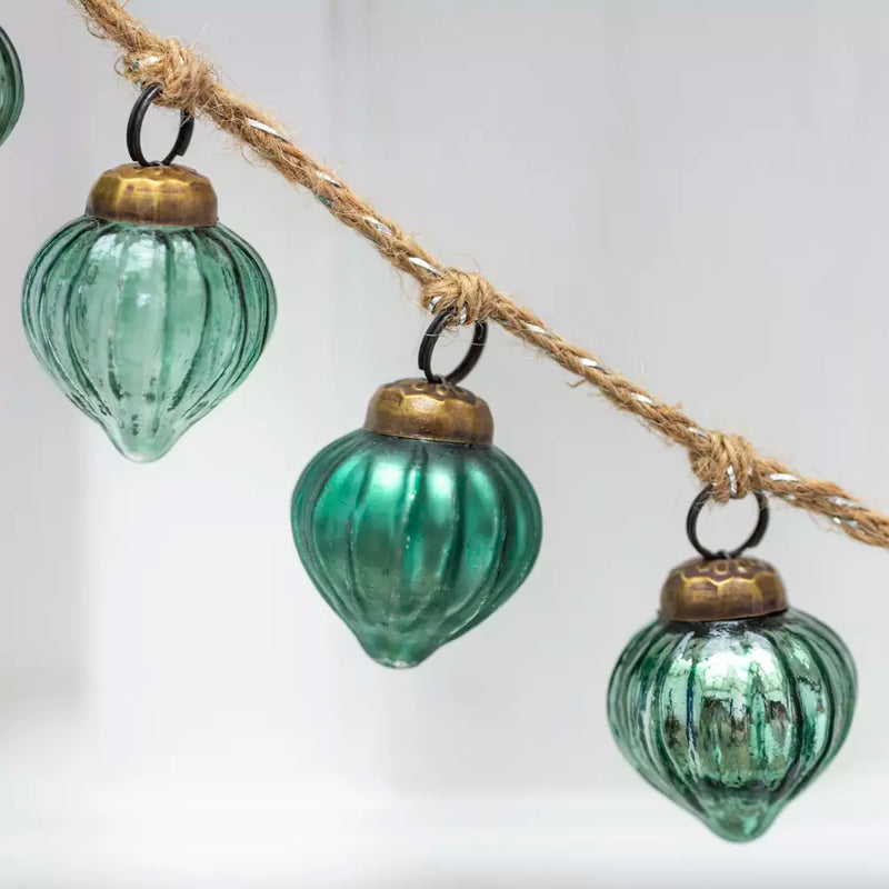 Ribbed Green Bauble Jute Garland