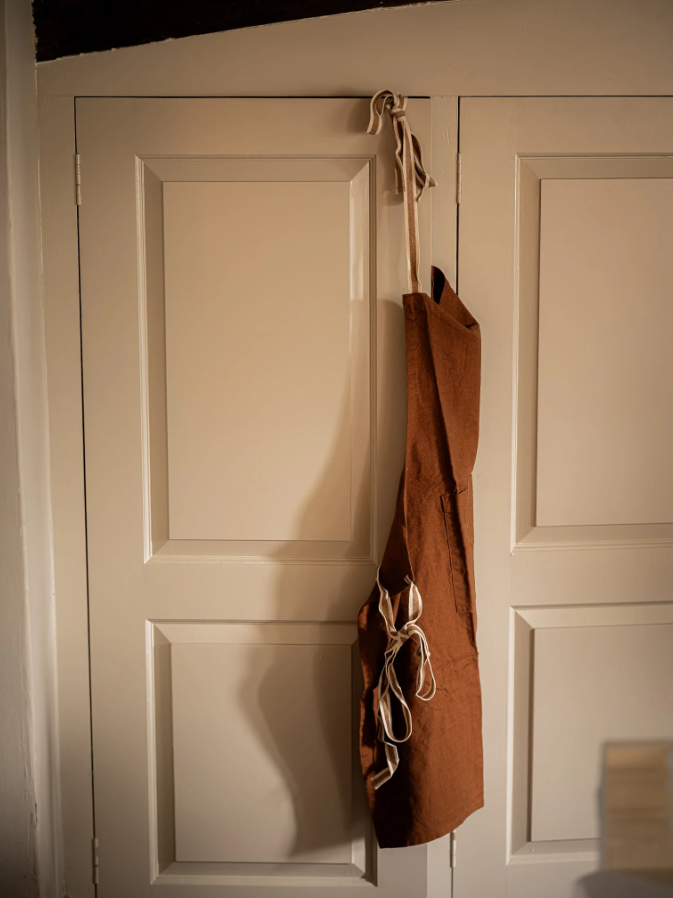 Washed Ginger Apron