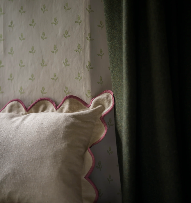 30X50cm Pomegranate Scallop Edge Cushion