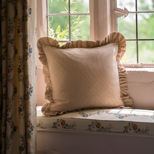 50x50cm Harri Frill Edge Cushion
