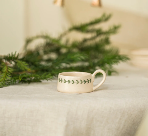 Beige Green Wreath Tealight Holder