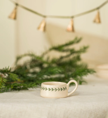 Beige Green Wreath Tealight Holder