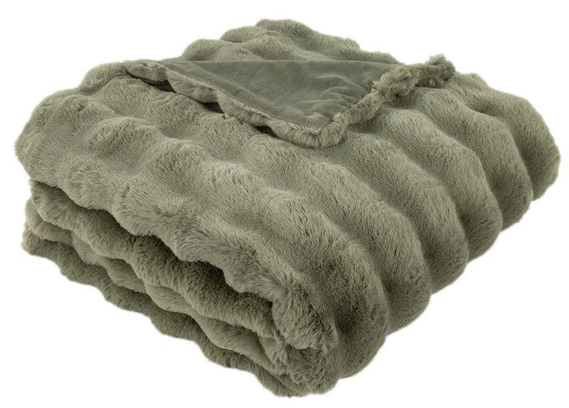 Sage Ribbed Faux Fur Throw 150x200cm