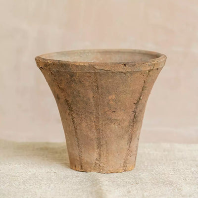 Antiqued Redstone Trumpet Pot 16x14cm