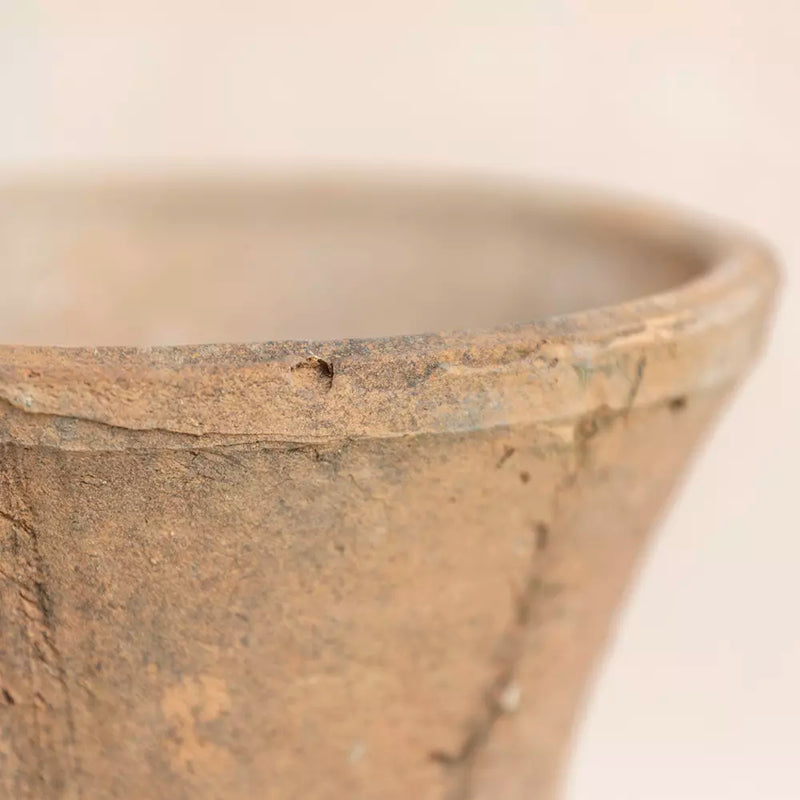 Antiqued Redstone Trumpet Pot 16x14cm