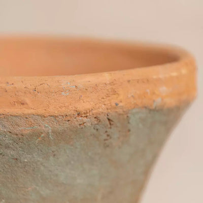 Antiqued Redstone Trumpet Pot 24x20cm