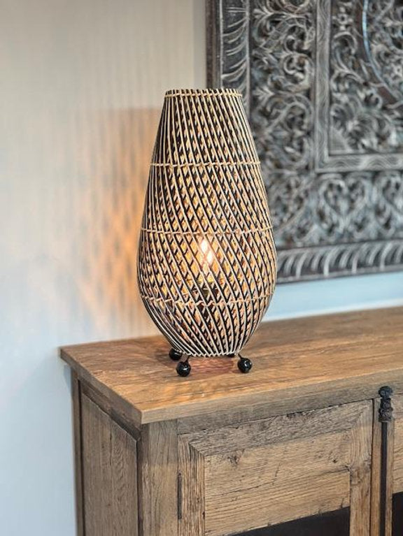 Palm Weave Table Lamp