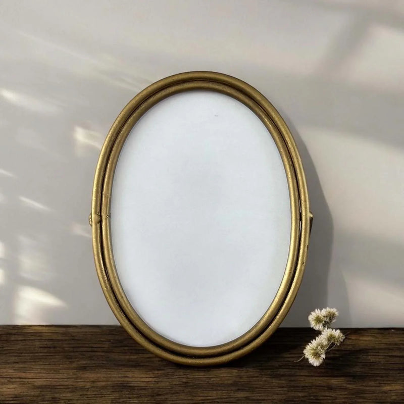 Lila Oval Gold Frame