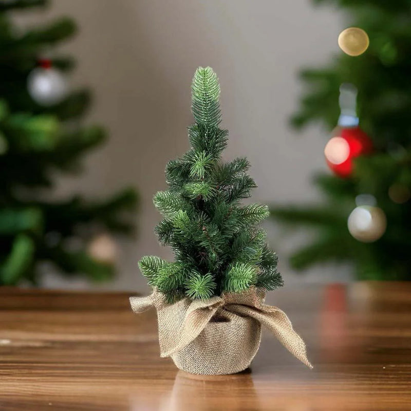 45cm Christmas Tree In Hessian Base