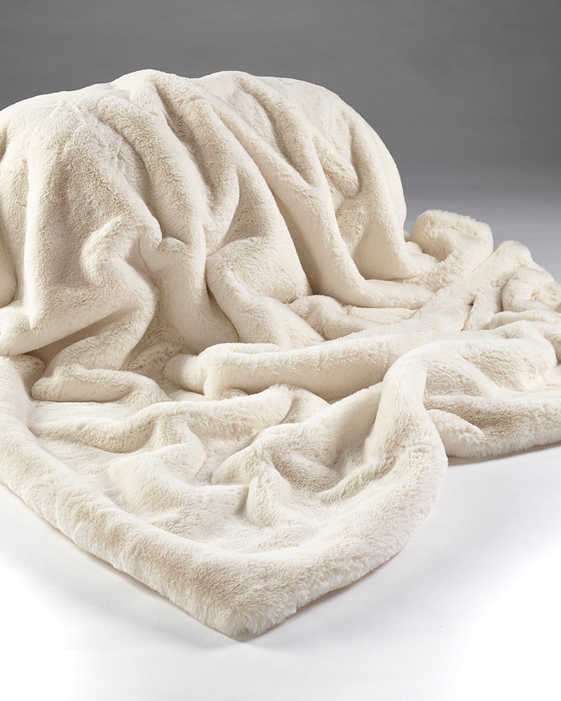 Faux Fur Cream Plush Comforter 140x100CM
